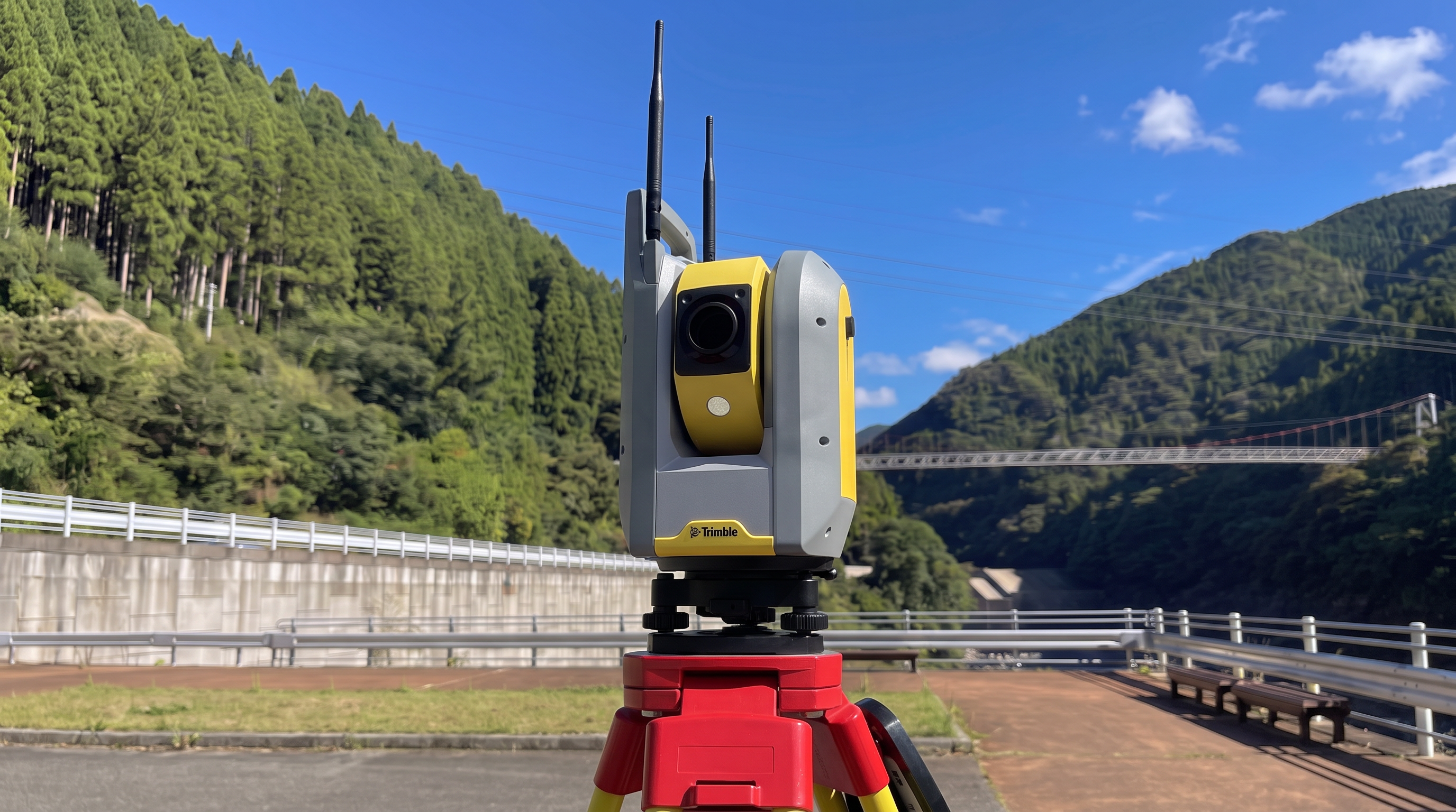 サーボトータルステーション